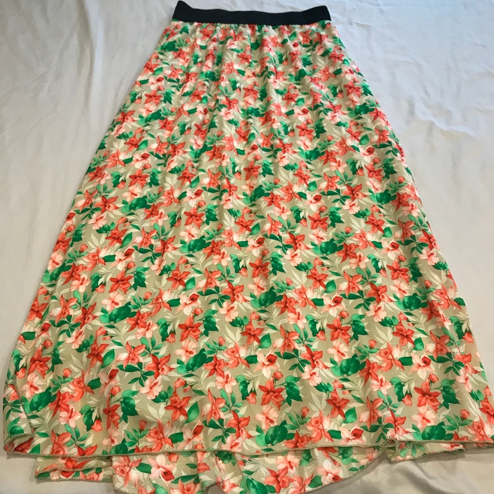 Lularoe Lucy Skirt